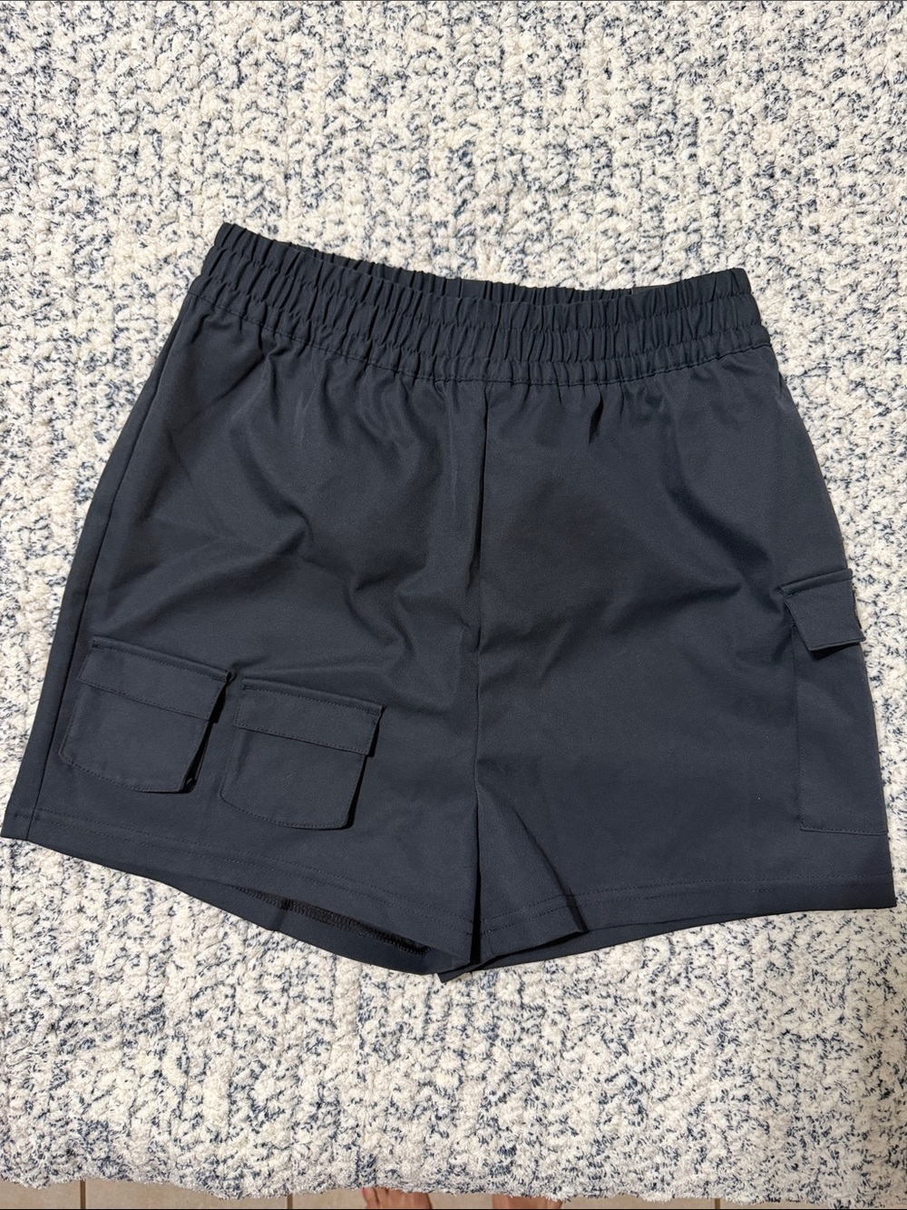 Nike Black Women's Elastic-Waist Cargo Shorts